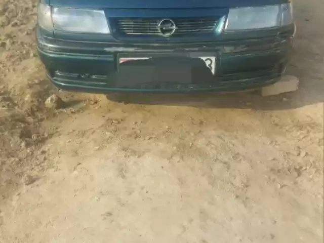 Opel Vectra A, 1994 1, avtobaza.tj