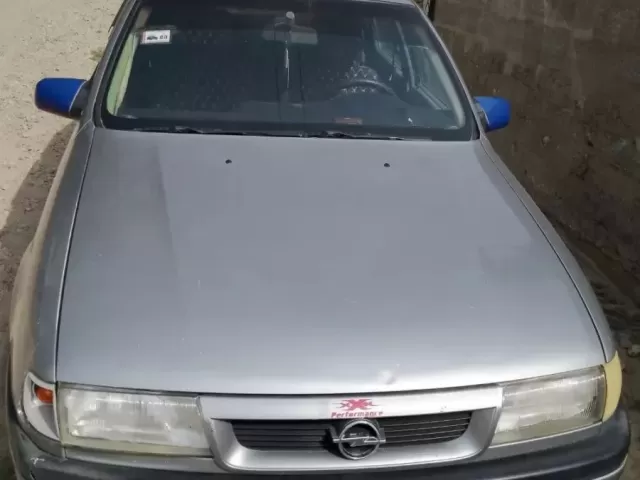 Opel Vectra A 1, avtobaza.tj