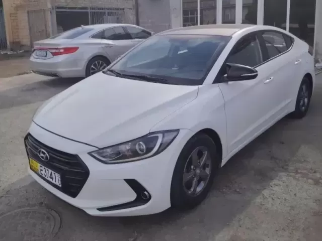 Hyundai Avante 1, avtobaza.tj