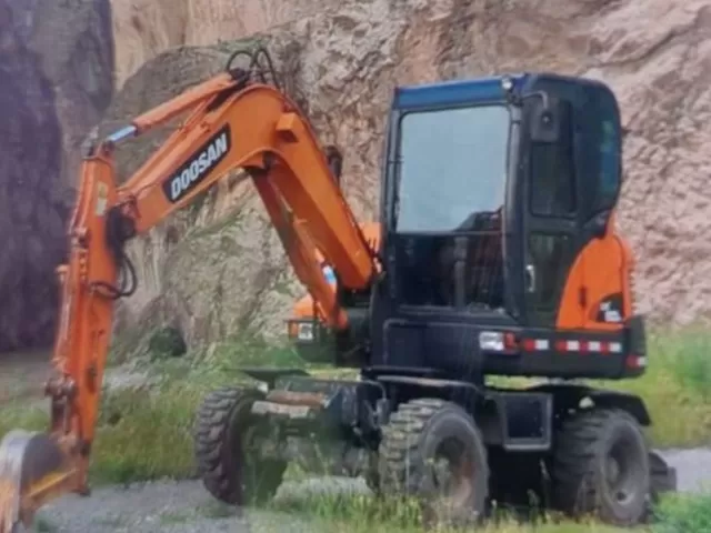 Экскаватор, 2021 1, avtobaza.tj