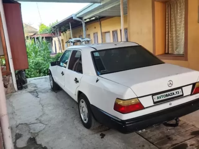 Mercedes-Benz W124 1, avtobaza.tj