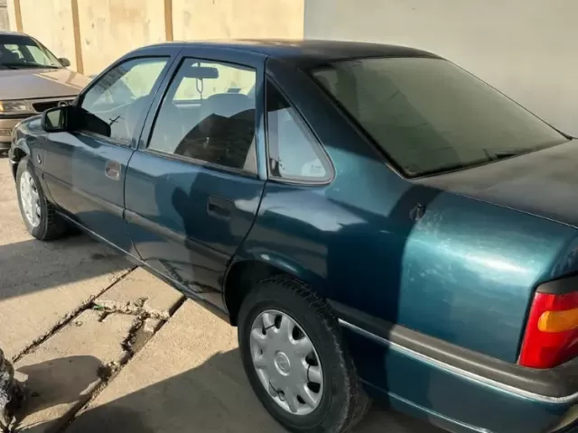 Opel Vectra A, 1995 1, avtobaza.tj