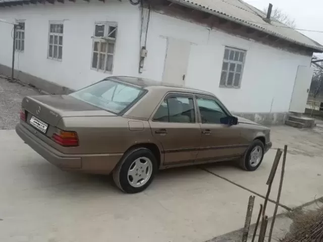 Mercedes-Benz W124, 1987 1, avtobaza.tj