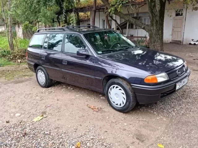 Opel Astra F 1, avtobaza.tj