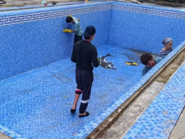 Услуга чистки бассейнов 1, farmo.tj