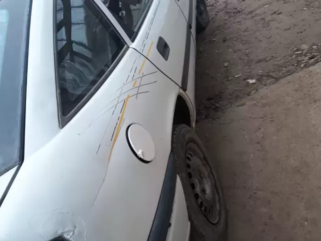 Opel Vectra A 1, avtobaza.tj