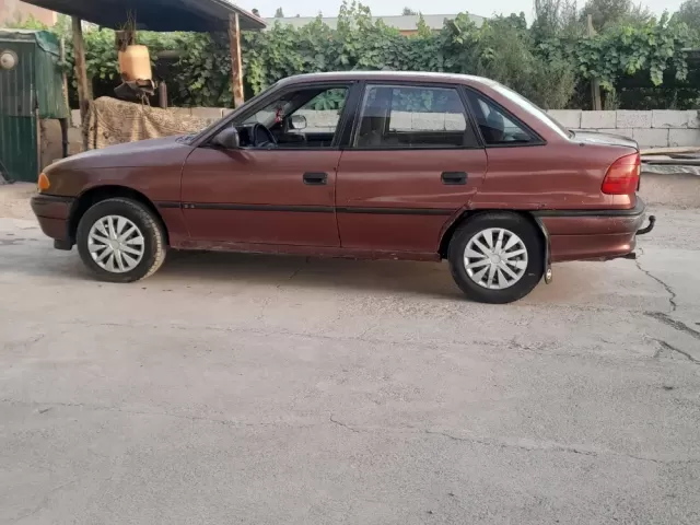 Opel Astra F 1, avtobaza.tj