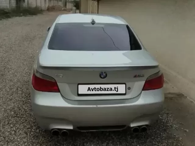 BMW 5 Series 520 1, avtobaza.tj