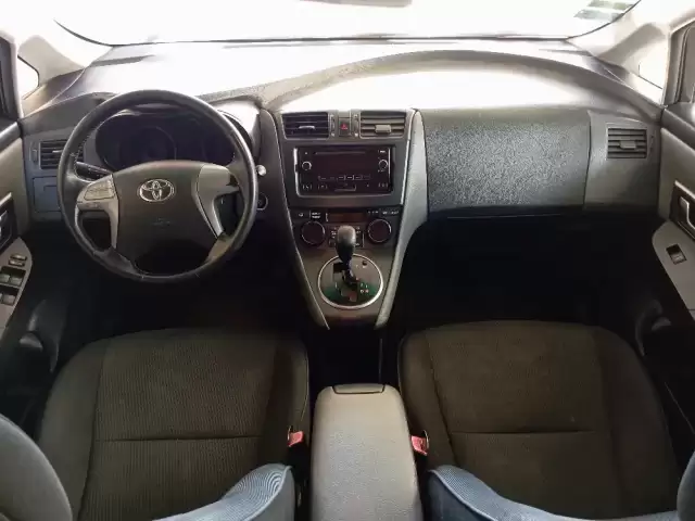 Toyota Mark X ZiO, 2009 1, avtobaza.tj