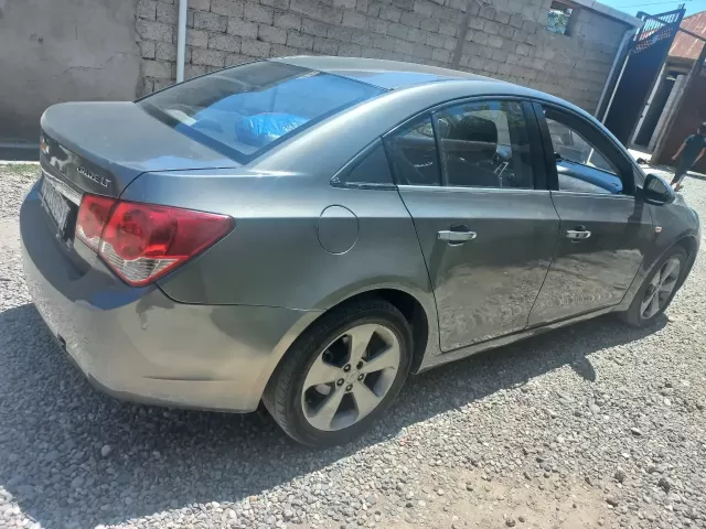 Chevrolet Cruze 1, avtobaza.tj