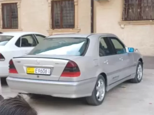 Mercedes-Benz C class 1, avtobaza.tj