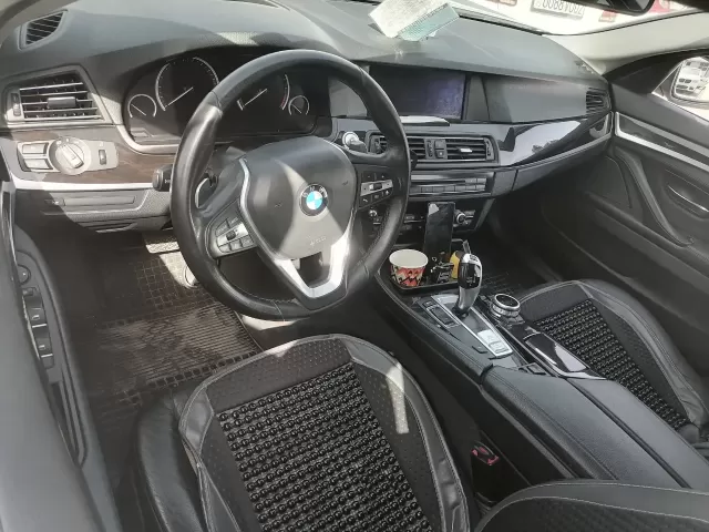BMW 5 Series 520, 2013 1, avtobaza.tj