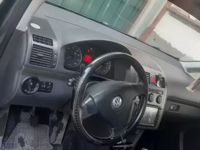 Volkswagen Touran, 2007 1, avtobaza.tj