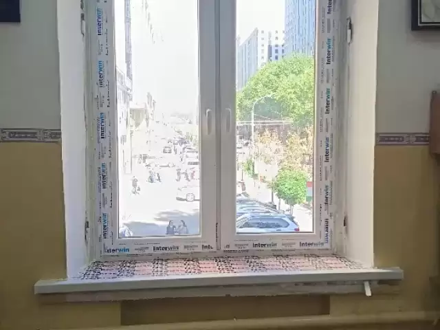 Устои дару тирезаи пластики ва алюмини 1, farmo.tj