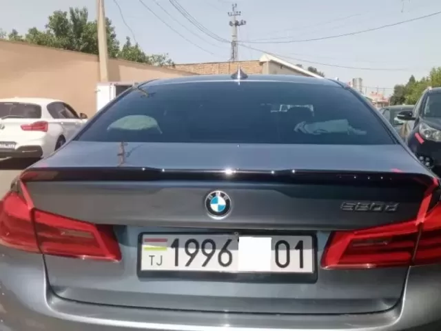 BMW 5 Series 520 1, avtobaza.tj