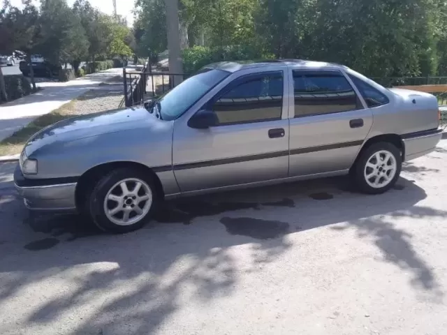 Opel Vectra A 1, avtobaza.tj