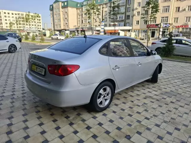 Hyundai Avante, 2009 1, avtobaza.tj