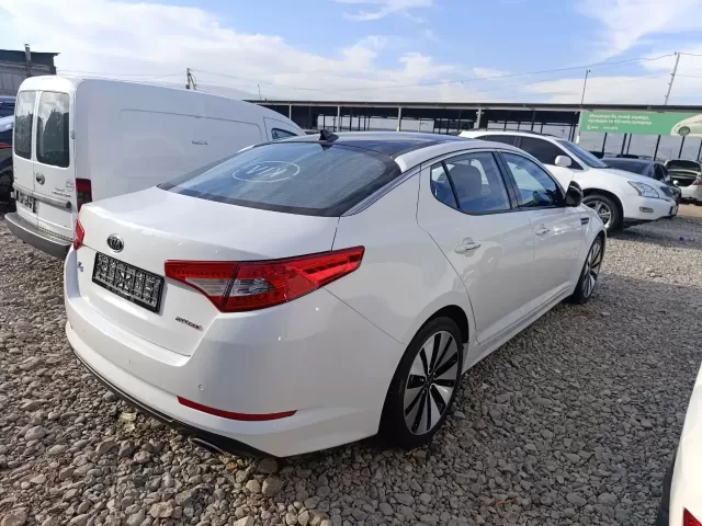 Kia K5, 2011 1, avtobaza.tj