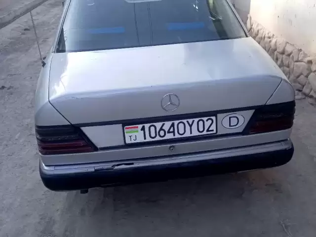 Mercedes-Benz W124, 1991 1, avtobaza.tj