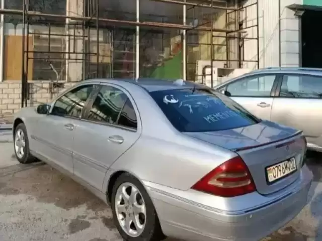 Mercedes-Benz C class, 2001 1, avtobaza.tj