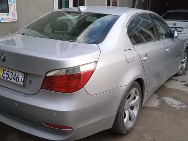 BMW 5 Series 520 1, avtobaza.tj