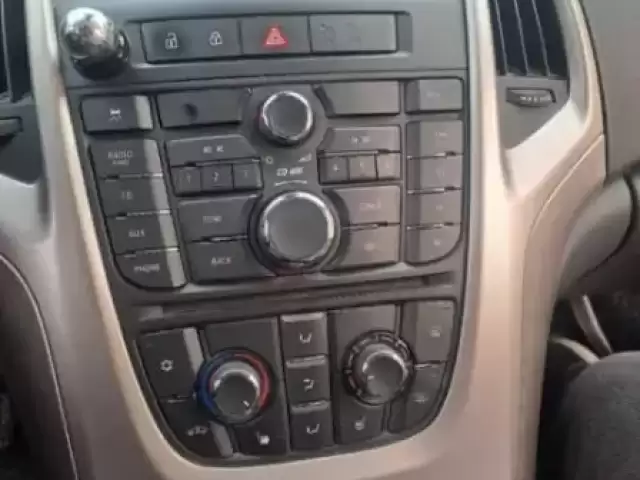 Opel Astra J, 2010 1, avtobaza.tj