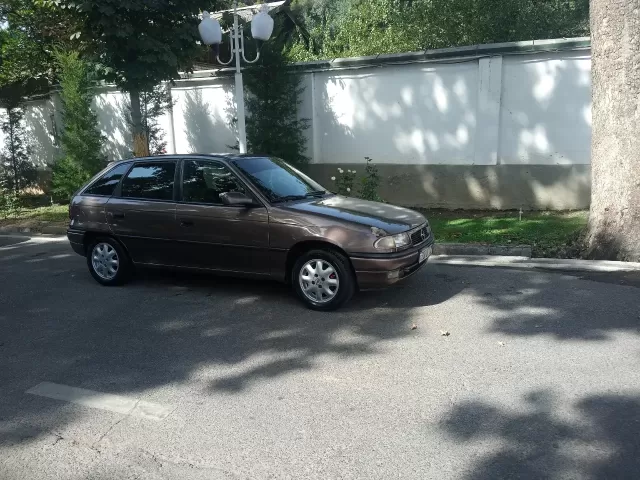 Opel Astra F 1, avtobaza.tj