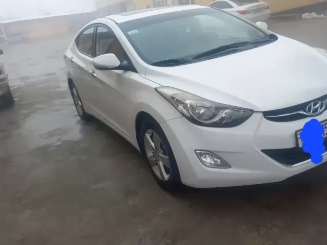 Hyundai Avante 1, avtobaza.tj