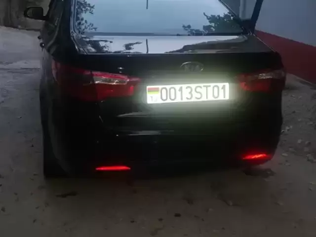 Kia Rio, 2012 1, avtobaza.tj