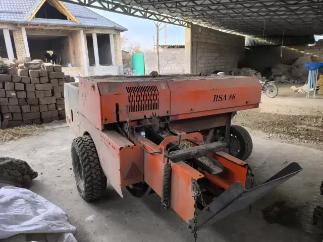 Трактор МТЗ, 2011 1, avtobaza.tj Трактор МТЗ, 2011 1, avtobaza.tj