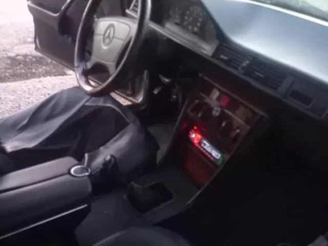 Mercedes-Benz W124 1, avtobaza.tj