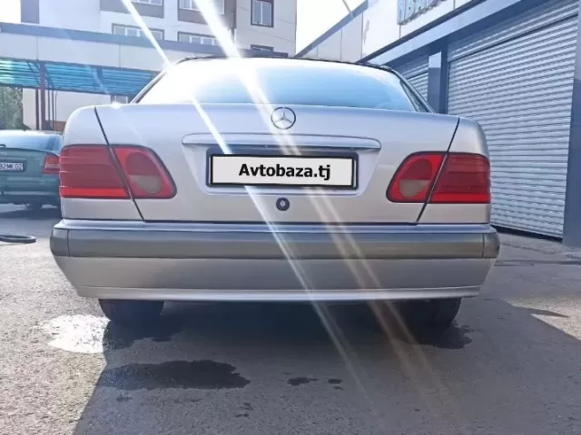 Mercedes-Benz E class 1, avtobaza.tj