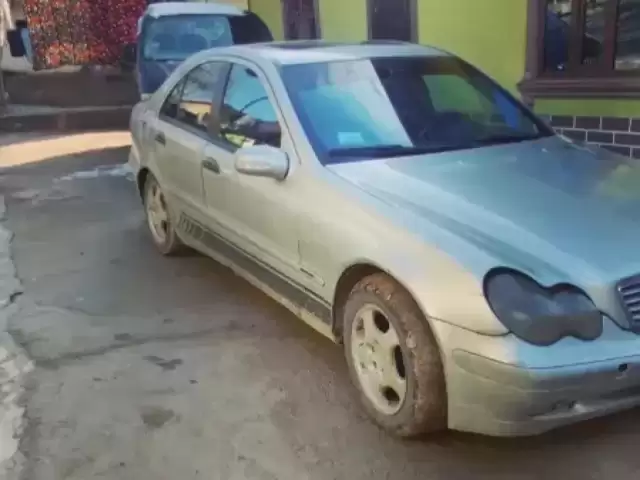 Mercedes-Benz C class, 2002 1, avtobaza.tj