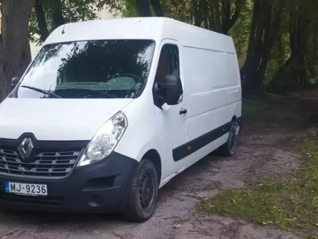 Грузовики Renault, 2018 1, avtobaza.tj