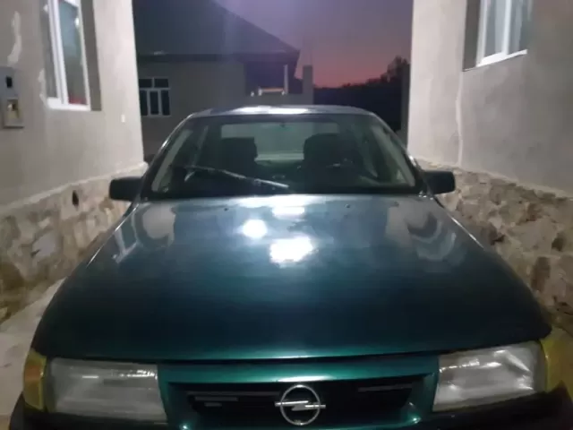 Opel Vectra A 1, avtobaza.tj