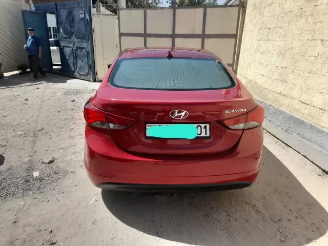 Hyundai Elantra 1, avtobaza.tj