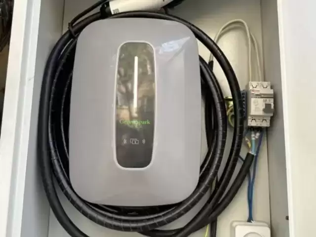 Установка зарядник для автомобиля 1, farmo.tj