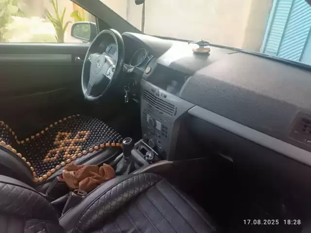 Opel Astra H, 2004 1, avtobaza.tj