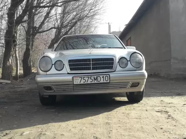 Mercedes-Benz E class, 1996 1, avtobaza.tj