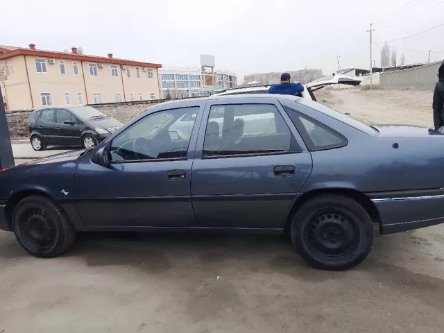 Opel Vectra A 1, avtobaza.tj