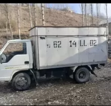 Грузовики JBC, 2004 в Истаравшан 