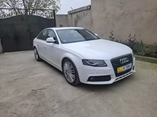 Audi A4, 2009 1, avtobaza.tj