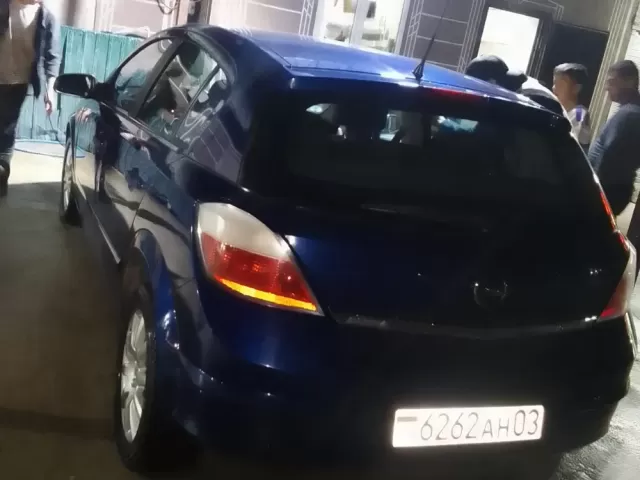 Opel Astra H 1, avtobaza.tj