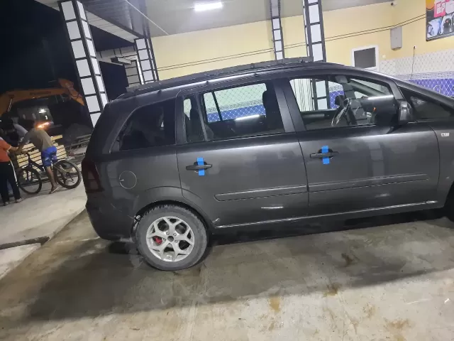 Opel Zafira 1, avtobaza.tj