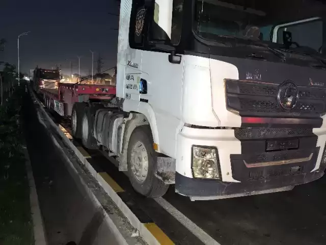 Тягач Shacman, 2021 1, avtobaza.tj