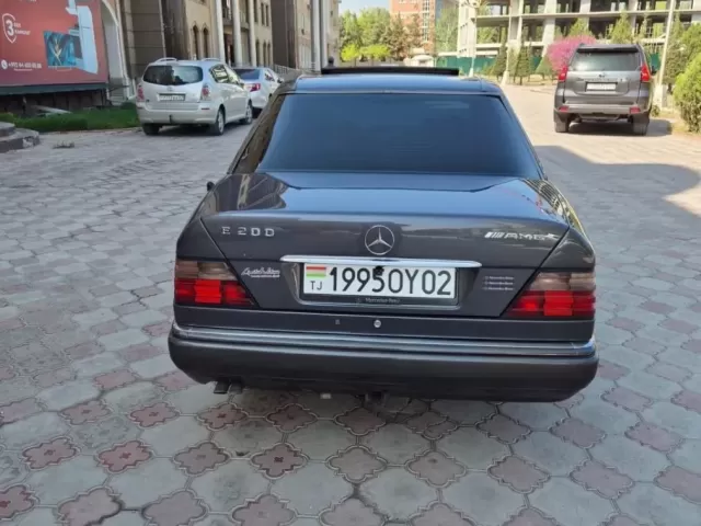 Mercedes-Benz W124, 1995 1, avtobaza.tj