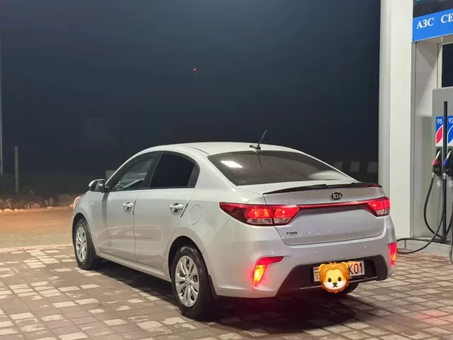 Kia Rio 1, avtobaza.tj