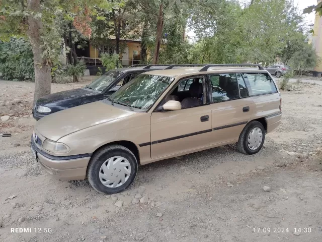 Opel Astra F 1, avtobaza.tj