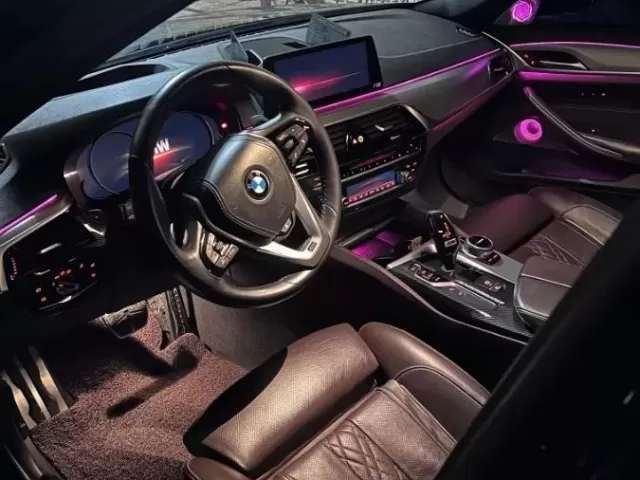 BMW 5 Series 530, 2018 1, avtobaza.tj