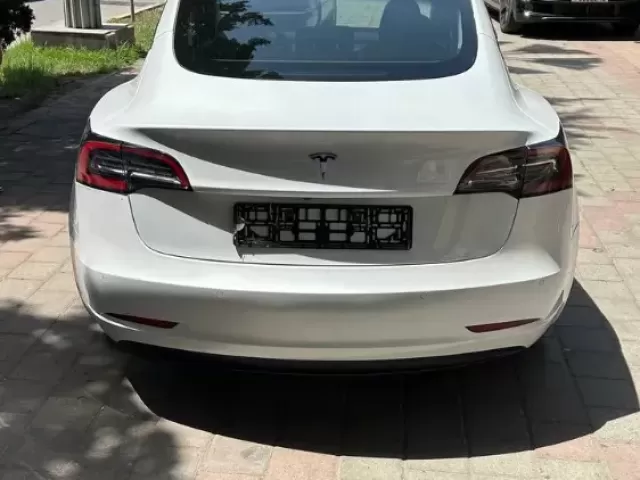 Tesla Model 3 1, avtobaza.tj